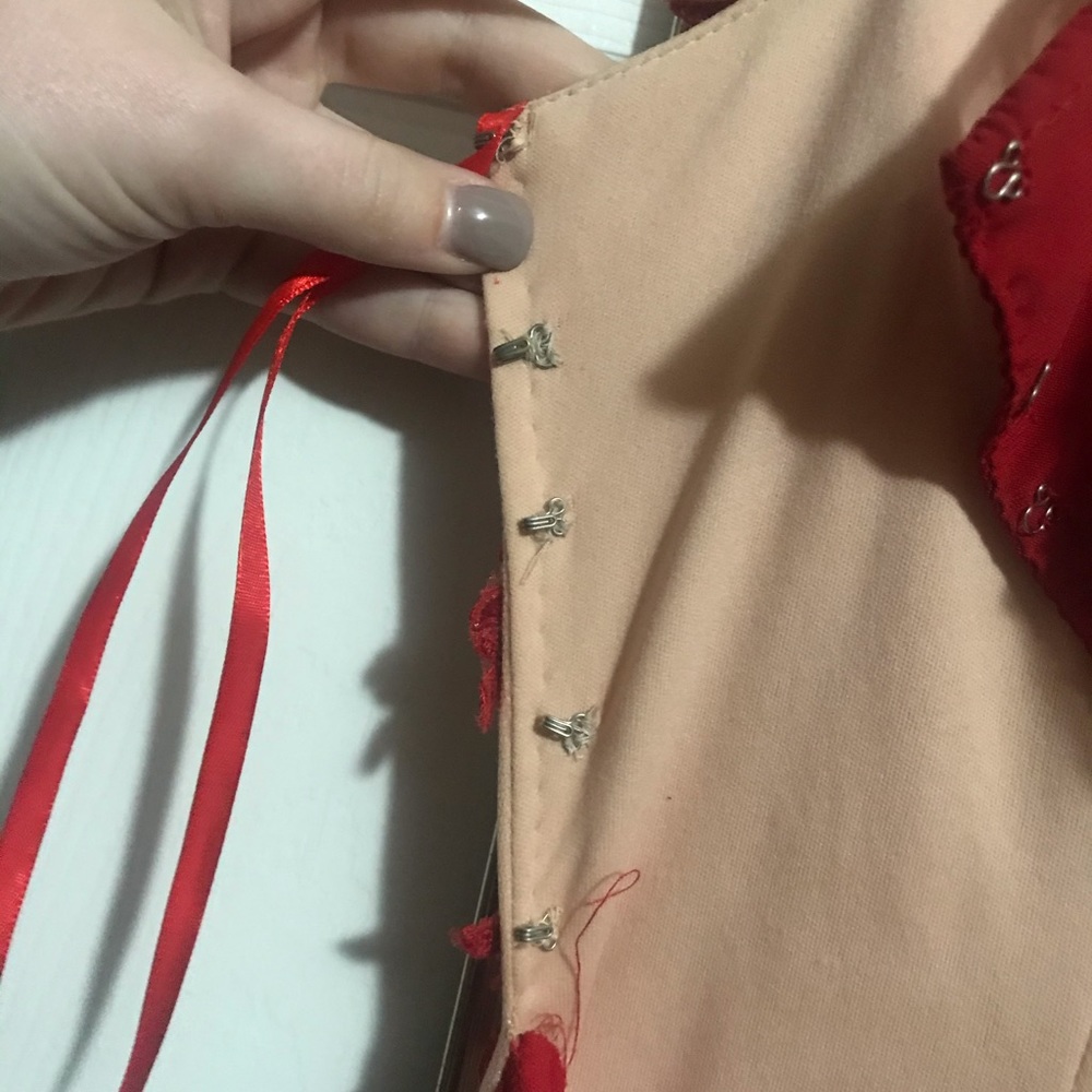 Prom Dress - Picture 5 of 7